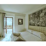 La Bastiglia فندق 4*