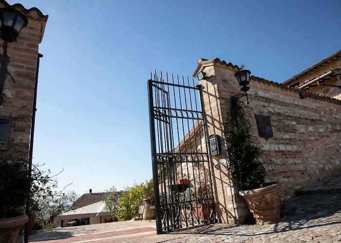 Hotell La Bastiglia 4*